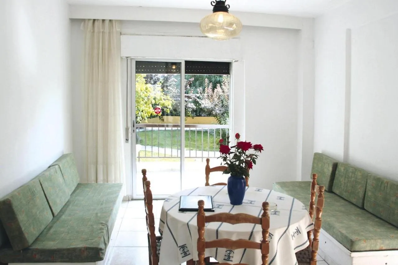 Apartment In Fourka By The Sea 0*,